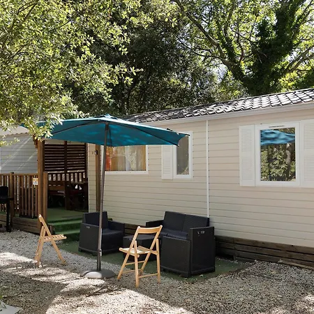 Mobile 3 Piscine Lagorce (Ardeche)